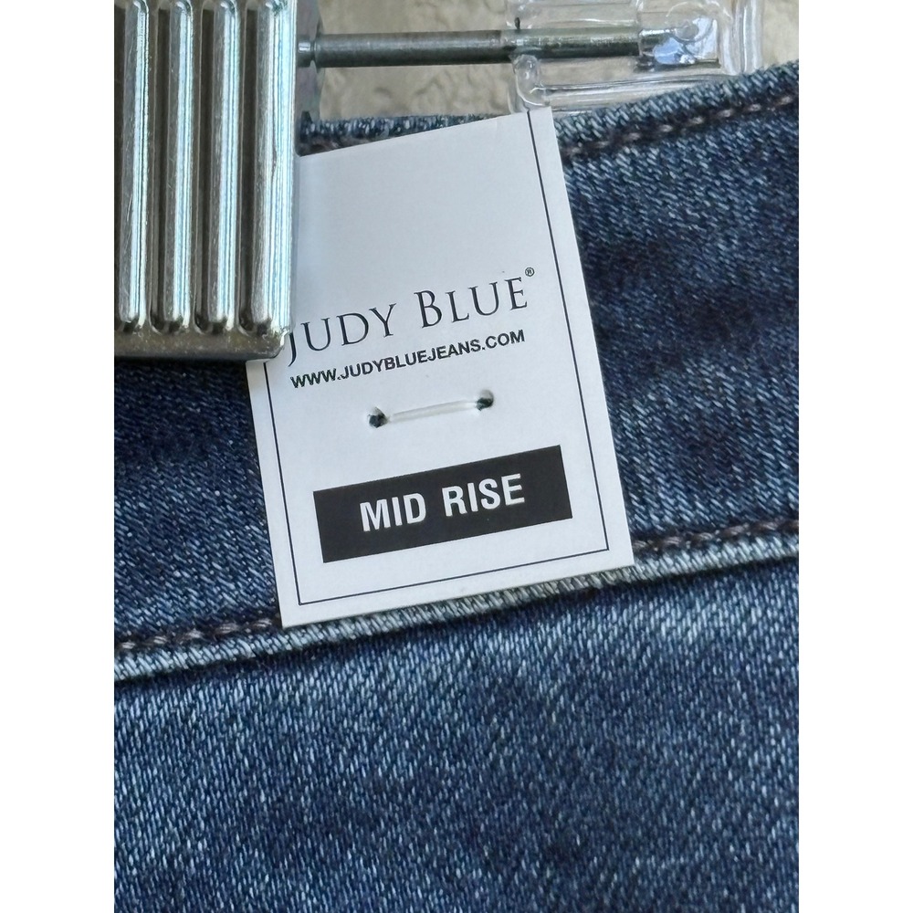 NWT Judy Blue Mid Rise Bermuda Shorts Plus Size 1XL Dark Wash Denim Summer - Picture 5 of 12